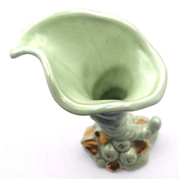 Vintage Warranted 22K Gold Accent Ceramic Cornucopia Green Iridescent Vase Decor - Picture 5 of 7